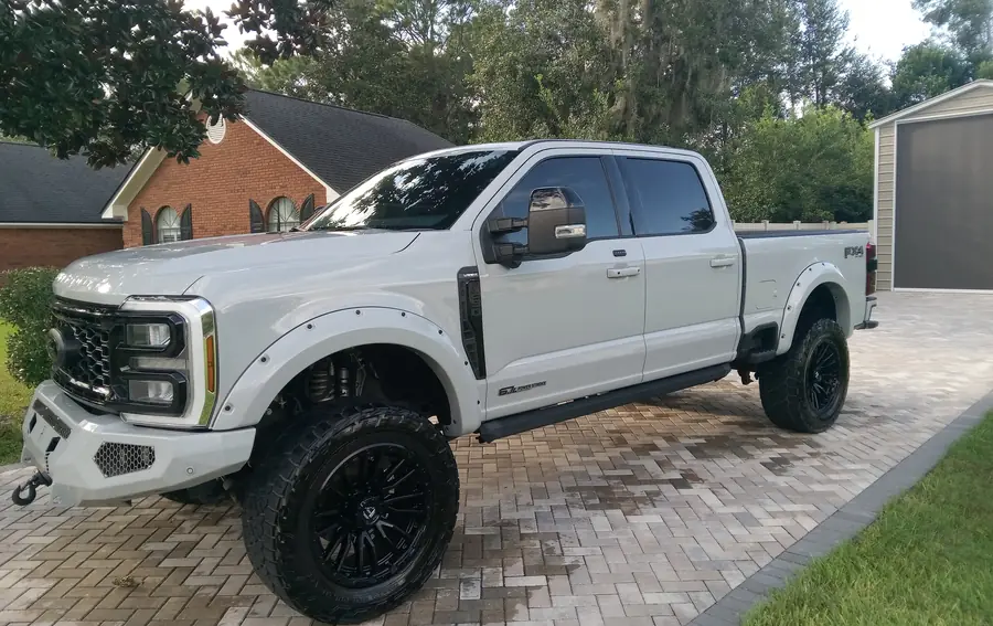 A lifted Ford F-250 Super Duty done, clean and shining